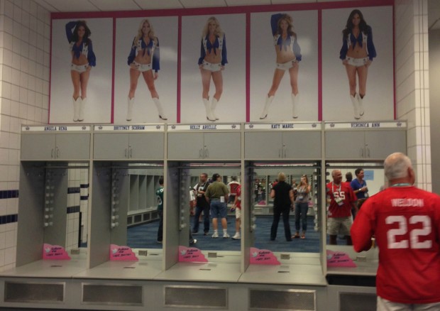 Cheerleaders Dressing Room