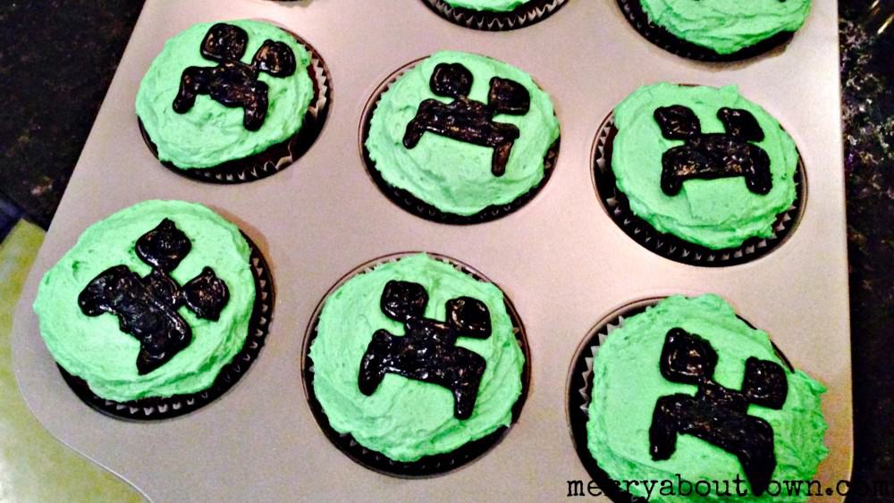 Easy Creeper Cupcakes - Merry About Town