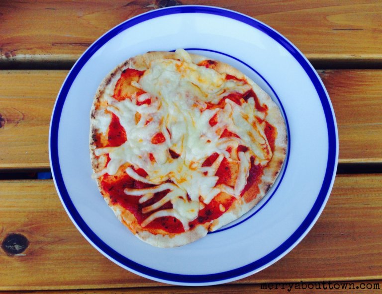 Pita Bread Pizza - Merry About Town