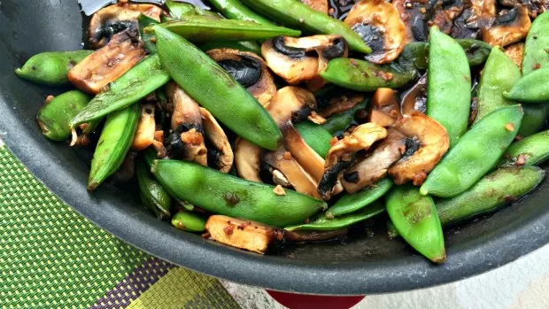 Snap Peas and Mushrooms in Black Bean Sauce