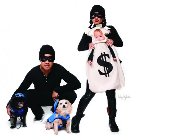 cops-robbers-and-a-moneybag-fam-o-ween-babystylista