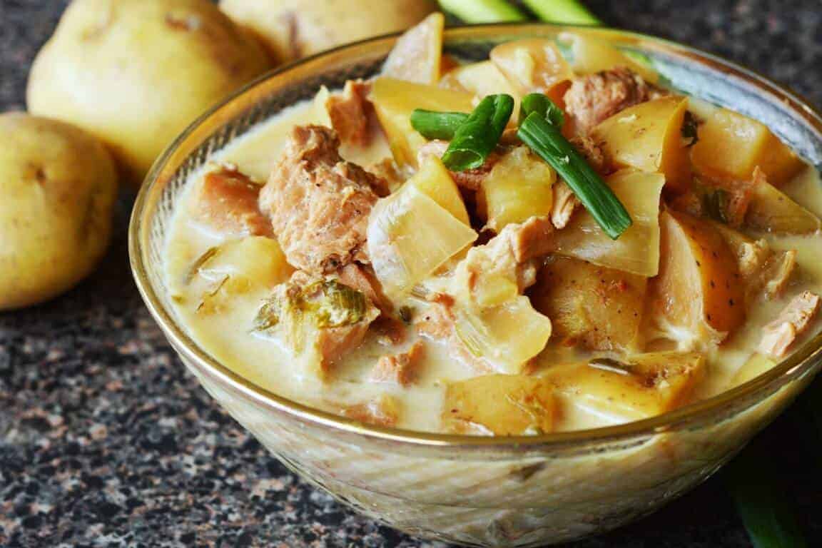 Crock Pot Chicken Garlic Potato Soup