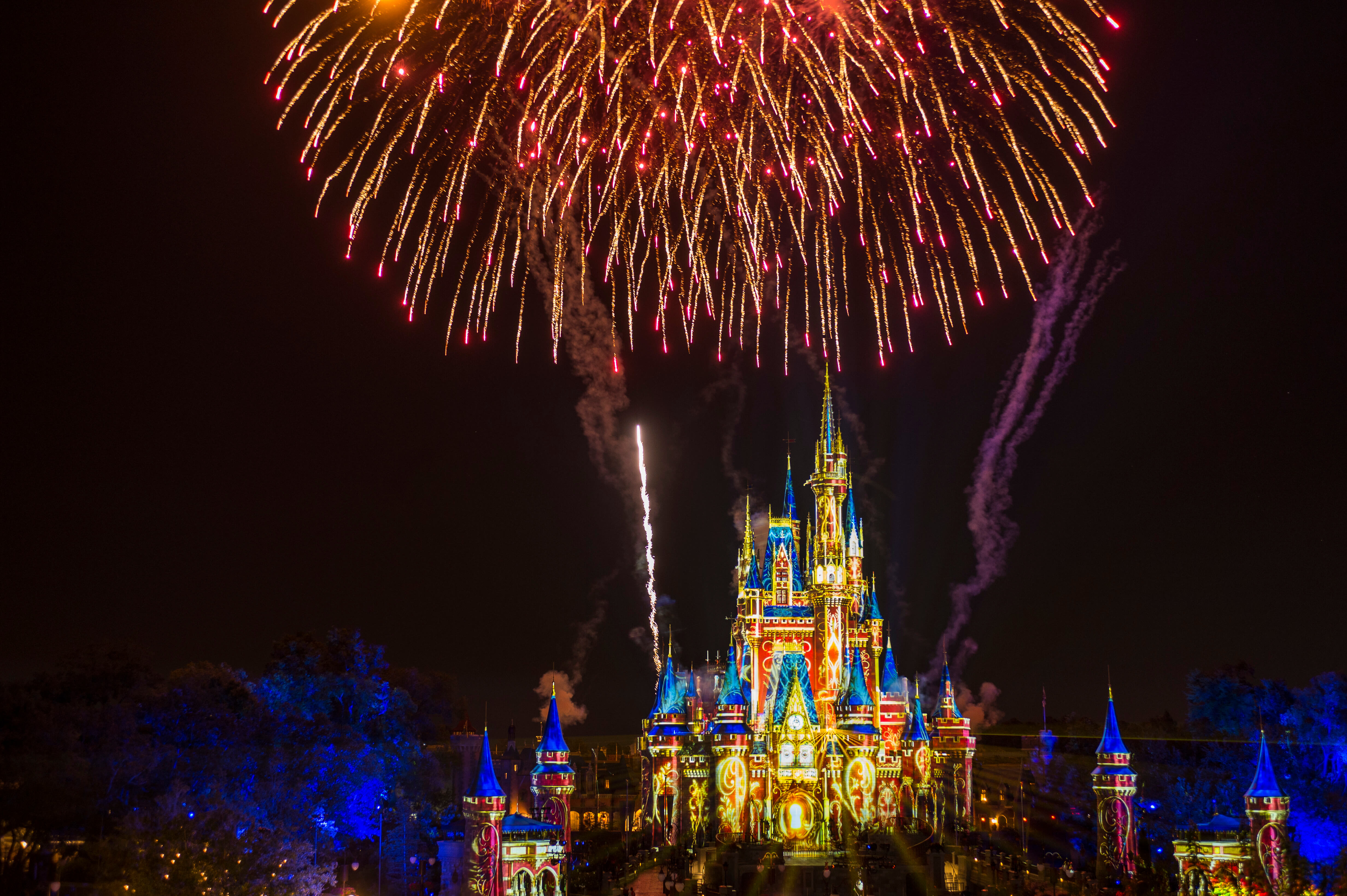 Where to Enjoy Disney Fireworks at Magic Kingdom!