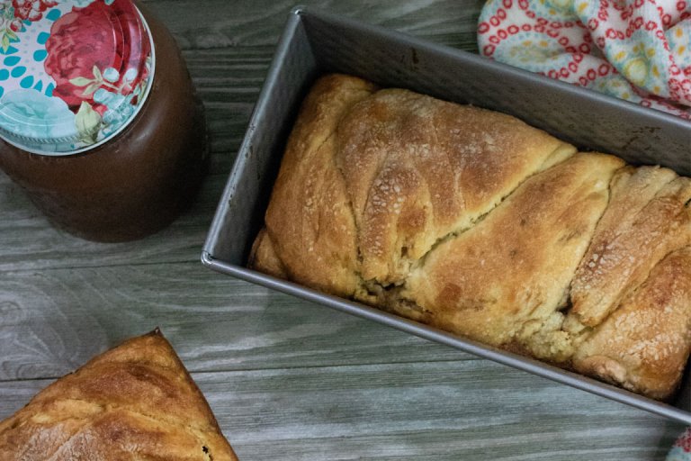 Apple Butter Yeast Bread (1)