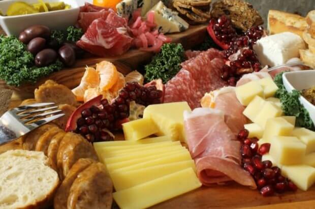 How to Assemble a Charcuterie Platter Like a Pro