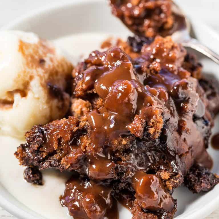 22 Slow Cooker Dessert Recipes for Fall! Merry About Town