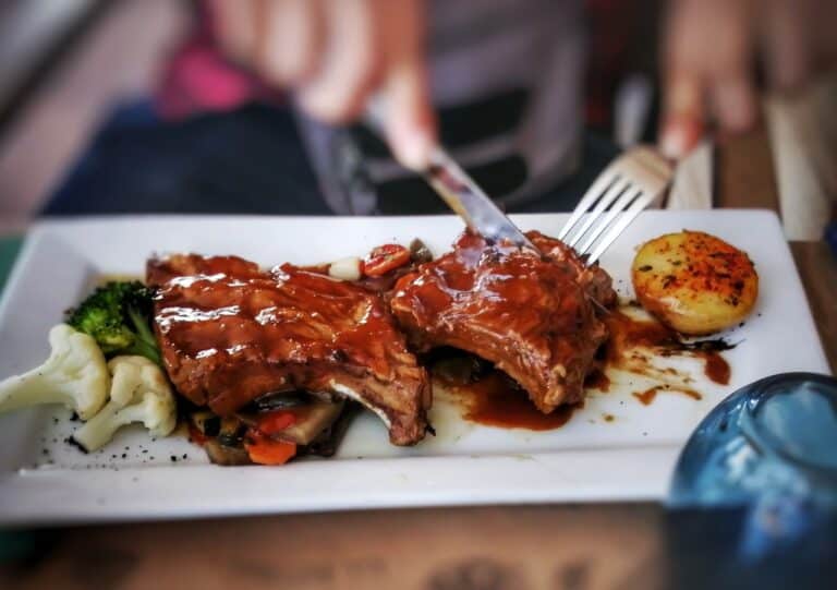 How to cook baby back ribs