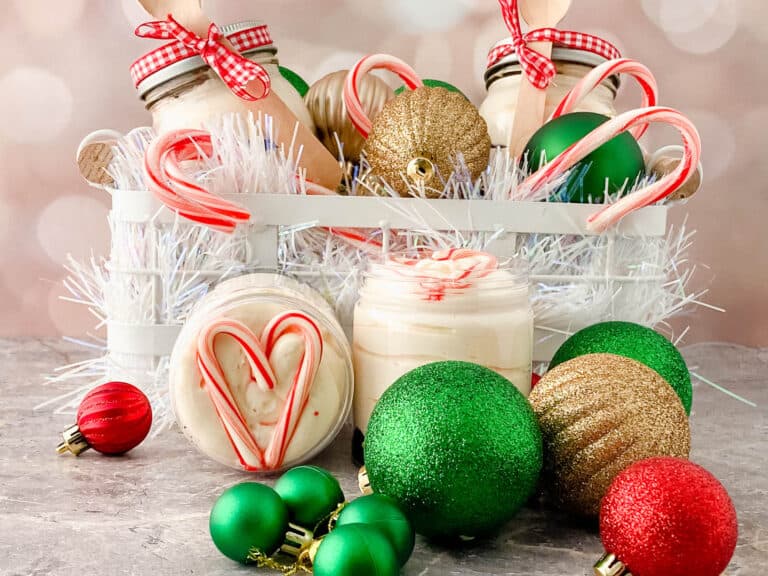 These No-Bake Peppermint Cheesecake Jars are filled with delicious ingredients like crushed chocolate sandwich cookies, cream cheese, condensed milk and peppermint candy. Served in individual jars, this dessert is fantastic to serve at parties.